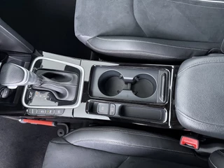 Kia XCeed 1.5 T-GDi GT-Line Automaat  - Kantel / Schuifdak  - Apple Carplay / Android Auto - Navigatie - ACC - Climate Control - Stoel / Stuurwielverwarming - Fabrieksgarantie tot 04-2032 / 33