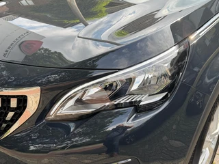 Peugeot 3008 1.2 PureTech Blue Lease Executive / 8