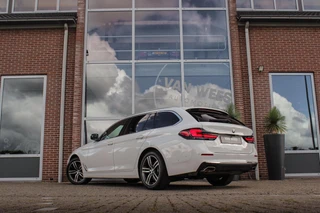 BMW 5-serie Touring 540i xDrive High Executive Luxury-Line | 1e eigenaar | Achterasbesturing | Cruise control adaptief | Apple carplay | Adaptief LED | DAB | Panoramadak | HiFi audio / 5