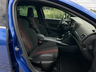 Renault Mégane 1.6 E-Tech Plug-In Hybrid 160 R.S. Line | Camera | PDC | Keyless | / 25