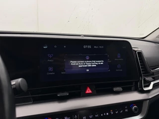 Kia Sportage 1.6 T-GDi Plug-in Hybrid AWD DynamicLine | Automaat | Adaptive cruise | Stoel & stuurverwarming | CarPlay | Camera / 24
