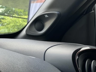 Toyota Aygo X HYBRID 115 GR-SPORT APPLE/ANDROID SPORTSTOELEN JBL-AUDIO KEYLESS P-SENSOREN CLIMA CAMERA / 22