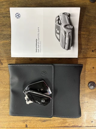 Volkswagen Golf 1.0 eTSI Life / NL-auto, Automaat, 52.679KM / 37