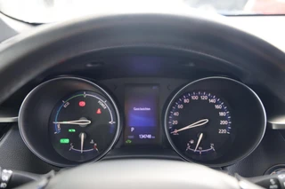 Toyota C-HR 1.8 Hybrid Dynamic|Automaat|Trekhaak|Stoelverwarming|Camera|Navi|ACC / 24