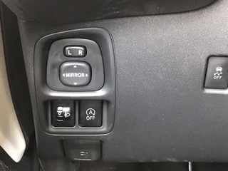 Citroën C1 1.0 VTi Shine Achteruitrijcamera | Navi | Airco / 12