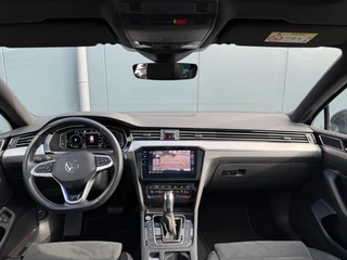 Volkswagen Passat Variant 1.4 TSI PHEV GTE * Panoramadak * Elek. Achterklep * Navigatiesysteem * 18 Inch Velgen * / 4