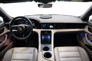 Porsche Taycan Performance 84 kWh  ACC Panoramadak Leder Memory Seats / 6