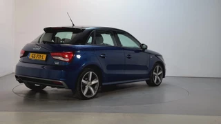 Audi A1 Sportback 1.0 TFSI Adrenalin S-Line Navigatie Cruise Control Airco / 5