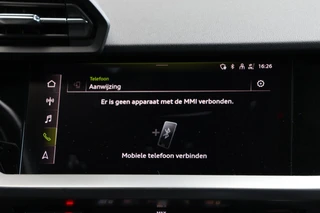 Audi A3 Sportback 35 TFSI S edition 150PK Nieuw model App-connect Trekhaak Navigatie PDC / 20