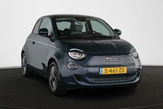 Fiat 500 3+1 Icon 42 kWh Panoramadak Apple CarPlay Camera 16" / 2