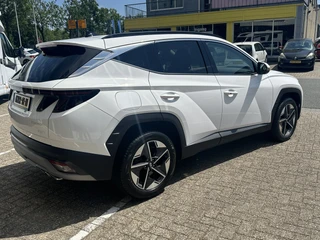 Hyundai Tucson 1.6 T-GDI PHEV Comfort  | LED | Apple/Android | Adaptive Cruise | Stoel- en stuurverwarming / 10
