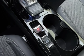 Peugeot 208 1.2 Hybrid 110 e-DCS6 Allure | Lichtmetalen velgen | Automaat | Apple Carplay/Android Auto | Cruise Control / 28