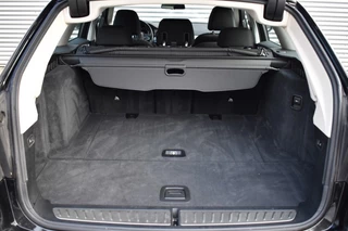 BMW 5 Series TOURING 530I AUT. 252PK EXECUTIVE El. A-KLEP / PDC V+A / 18 LM. VELGEN / 11