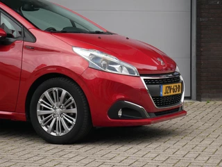 Peugeot 208 1.2 PureTech Signature Cruise| Navi+BT| / 24