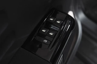 Citroën C3 1.2 PureTech 82 PK Feel Edition  | Cruise | PDC | App. Connect | ECC | LM 16" | / 42