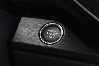 Citroen C5 X 1.2 PureTech Plus Automaat Leder Voorruitverwarming Achteruitrijcamera / 35