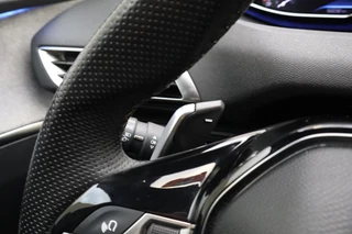 Peugeot 3008 1.2 PureTech GT  Trekhaak | Stoelverwarming Voor | Adaptief Cruise Control | Dodehoek Detectie | Lendensteun | Parkeer Sensoren rondom | / 24