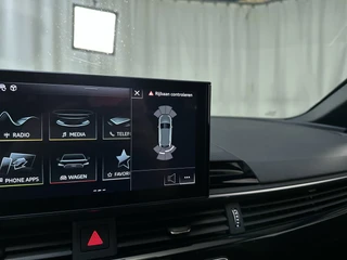 Audi A4 Avant 35 TFSI S Edition Competition S-Line LED Leder-Stof Virtual Cockpit Sfeerverlichting / 17