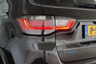 Jeep Compass 4xe 240 Plug-in Hybrid Electric S Stuur-Stoelverwarming Leder Memory Keyless 19" / 22
