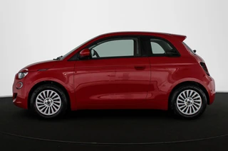 Fiat 500 Urban 42 kWh Stoelverwarming Apple CarPlay Achteruitrijcamera / 30