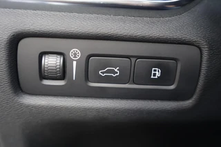 Volvo V60 T6 Recharge AWD R-Design / 30