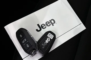 Jeep Avenger 1.2 e-Hybrid Altitude Keyless JBL Camera Elektrische Achterklep / 27