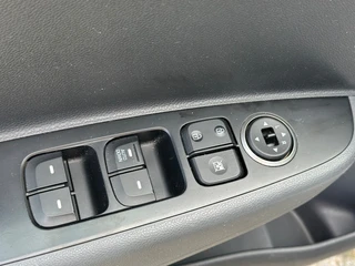 Hyundai i10 1.0I Comfort '' Infotainmentsystem - USB - CC - Elektrische ramen '' / 20
