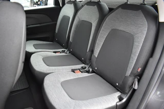 Citroën C4 Spacetourer PureTech 130 EAT8 Automaat Selection  .| Navigatiesysteem | Airconditioning ECC | Apple Carplay & Android Auto | .Aanhangergewicht geremd 1400kg!!! | Isofix Bevestigingspunten | Lichtmetaal | Zeer Compleet!!! / 35