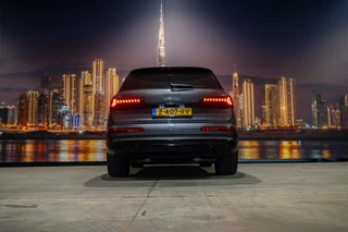Audi Q7 55 TFSI e quattro Pro Line Plus / 9