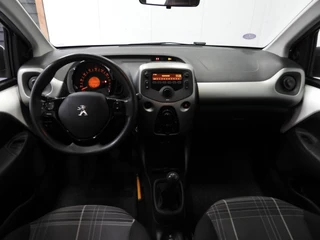 Peugeot 108 1.0 e-VTi Active Premium / 6