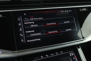 Audi Q7 55 TFSIe 381pk quattro Pro Line S Leder Memory Sluithulp B&O Panoramadak Camera Stoel + Stuurverwarming Luchtvering Navigatie 2x S-Line / 32