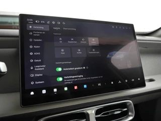 Leapmotor B10 Design ProMax 67.1 kWh | Licht interieur kleur | Navigatie | Rondom camera | 18inch Velgen | Elektrisch bedienbare achterklep | Panoramdak | Stoel verwarming en ventilatie | Stuurverwarming | Uit voorraad leverbaar / 30