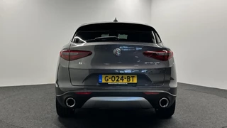 Alfa Romeo Stelvio 2.0 T AWD TREKHAAK LEER NAVI CRUISE ECC. / 8