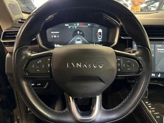 Lynk & Co 01 1.5 / pano / navi / camera / Infinity / memory / elec klep / Apple Android carplay / 12