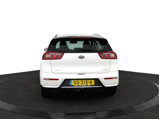 Kia Niro 1.6 GDi Hybrid DynamicLine  - Automaat - Trekhaak - Achteruitrijcamera - Navigatie - Cruise Control - Climate Control - 12 maanden bovag garantie / 7
