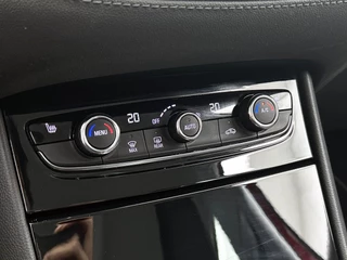 Opel Grandland X 1.6 Turbo Hybrid4 Business Elegance | Automaat | Cruise control | Stoelverwarming | Parkeersensoren / 27