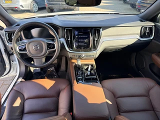 Volvo V60 2.0 T6 Recharge AWD R-Design / 360 camera / Panoramadak / Leder / head-up / Harman-Kardon / 13