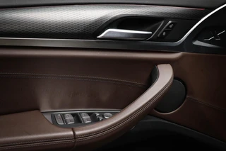 BMW X3 xDrive20i M-Sport Business Edition Plus | PANORAMADAK | STUURVERWARMING | TREKHAAK | 20" / 31