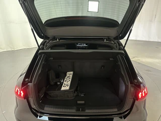 Audi A3 Sportback 40 TFSI e Advanced Edition LED Virtual Cockpit Parkeersensoren Navigatie DAB+ / 10