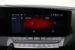 Opel Astra 1.2 Turbo 145pk Hybrid GS 145 PK Automaat | Navigatie | Panoramisch schuif/kanteldak | Stoel & Stuurverwarming | Climate control | Rondomzicht camera | Extra getint glas | 18" Lichtmetalen velgen / 30