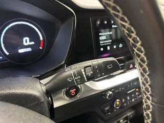 Kia e-Niro DynamicLine 39 kWh NAVI CAMERA CARPLAY ADAPTIEF CRUISE ECC. / 29