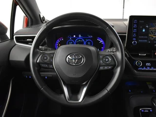 Toyota Corolla 2.0 Hybrid Executive | JBL-audio | Trekhaak | Head-up | PDC / 15