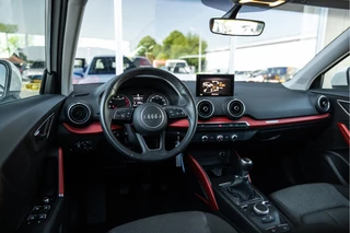 Audi Q2 1.0 TFSI Sport  | NL Auto | Bluetooth / 22