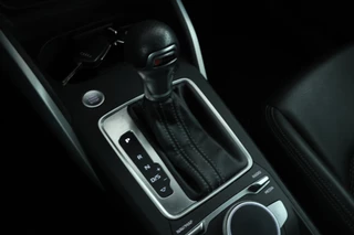 Audi Q2 1.4 TFSI CoDS-line  Automaat, Stoelverwarming, Virtual, Leer, / 32