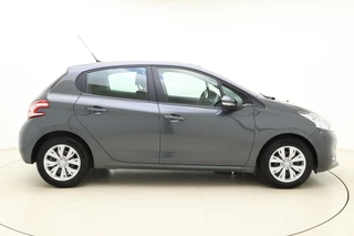 Peugeot 208 1.2 VTi Envy / 6
