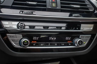 BMW X3 xDrive30e Luxury Line, VOL!, Pano, Leder, Ambient,ACC / 23
