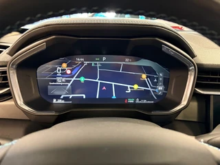 Lynk & Co 01 1.5 / pano / navi / camera / Infinity / memory / elec klep / Apple carplay / 32