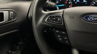 Ford EcoSport 1.0 EcoBoost Connected CARPLAY NAVI CRUISE ECC LM. / 26