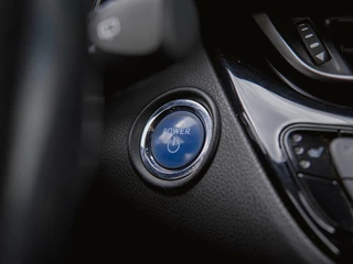 Toyota C-HR 1.8 Hybrid Bi-Tone CAMERA | JBL | STOELVERWARMING / 23