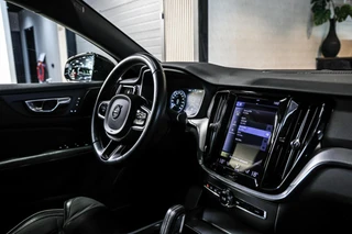 Volvo S60 2.0 B4 R-Design|H&K|Leer|Trekhaak|Carplay|ACC|ECC| / 30